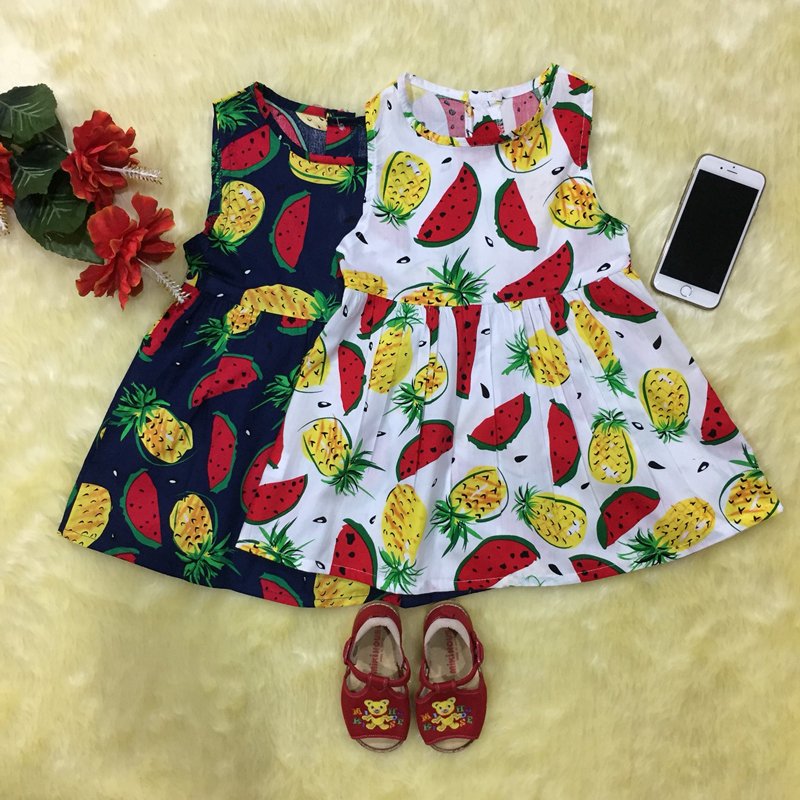 ชุดเดรสแขนกุดลายผลไม้รวม
